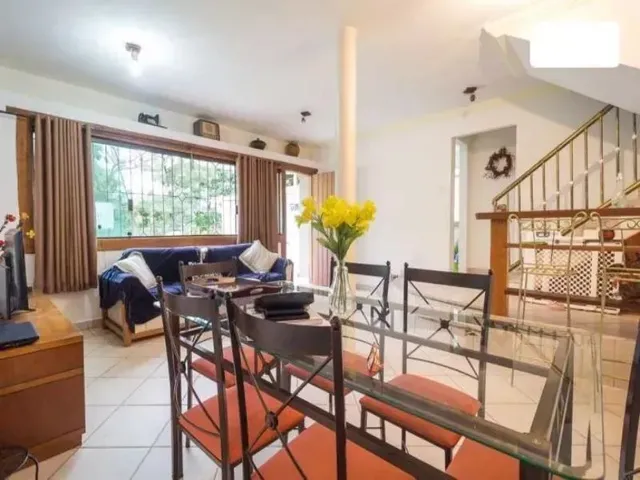 Imagem: Linda Casa Duplex em Terreno de 400M2 no
