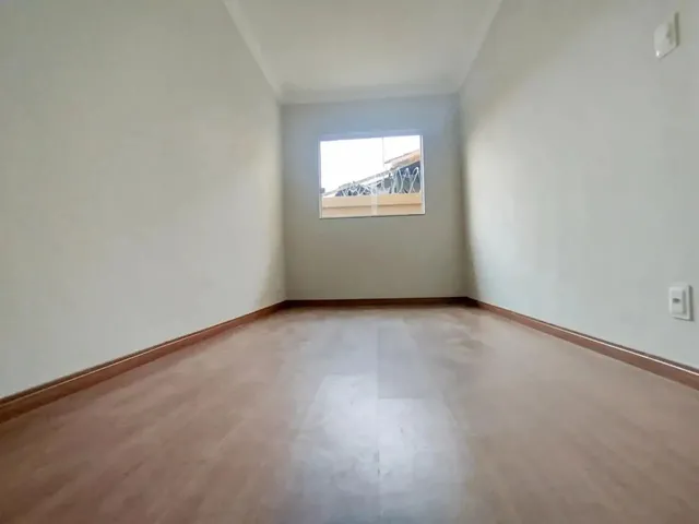 Imagem 6: Casa para Venda em Belo Horizonte, Candelária, 3 Dormitórios, 1 Suíte, 2 Banheiros, 1