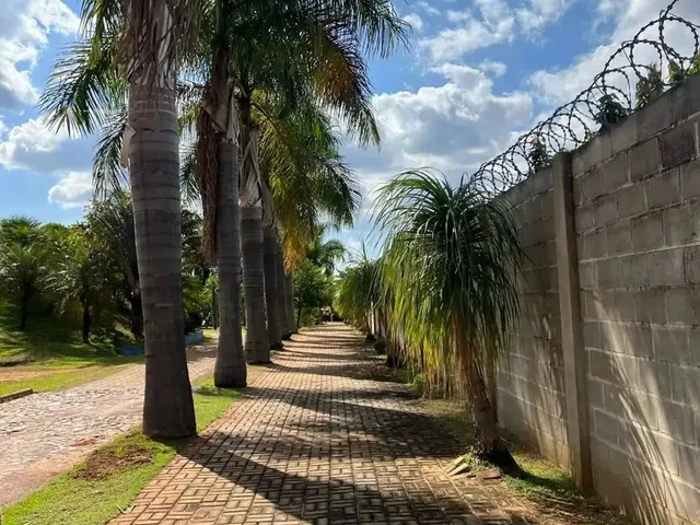 Imagem 8: Imóvel para Venda Tem 340 Metros Quadrados com 3 Quartos em Funilândia - Funilândia