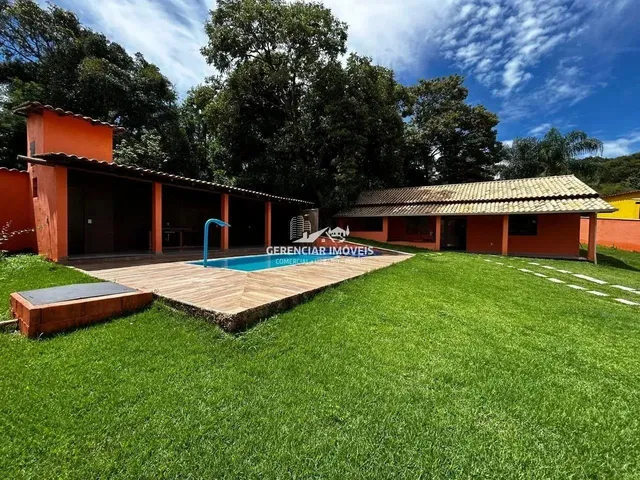Imagem: Chácara 700M² com 3 Quartos e Piscina