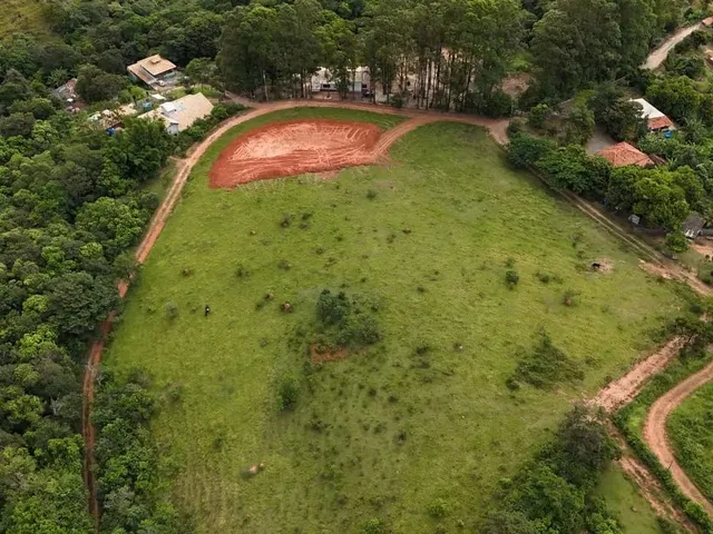 Imagem: Terreno de 1 Mil Metros - Vista para Serra