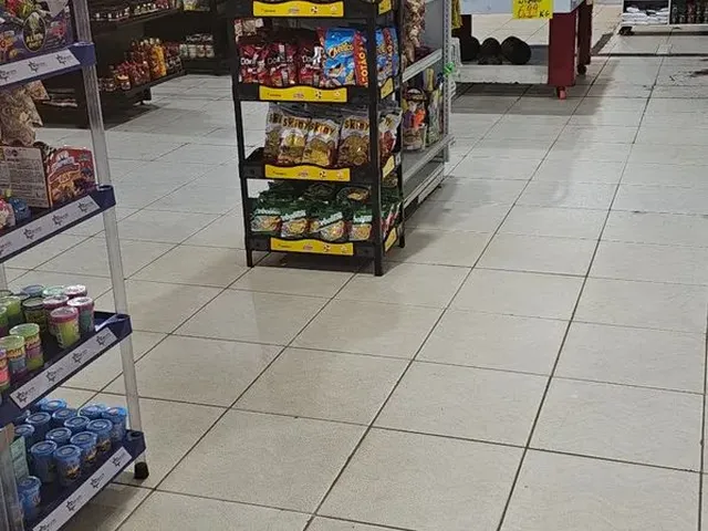 Imagem 2: Vendo Loja Galpão / depósito com venda por R$900.000
