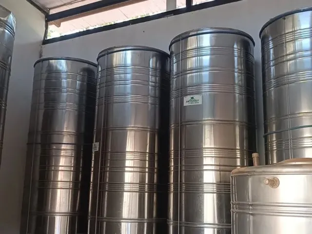 Imagem 9: Industria de Cachaça Cachaçaria com Canavial em Produção Aparecida de Goiânia Pronta