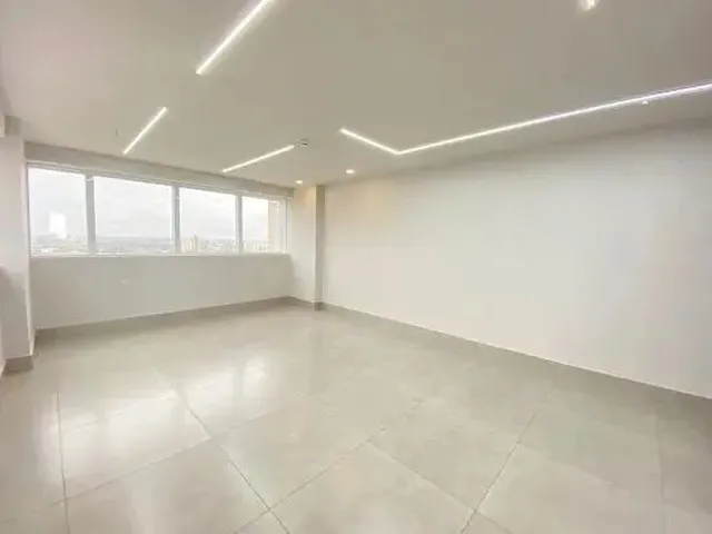 Imagem 14: E Business/ Sala Comercila de 43 Metros / com Acabamento e Proneto de Iluminação