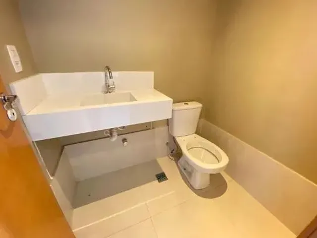 Imagem 4: E Business/ Sala Comercila de 43 Metros / com Acabamento e Proneto de Iluminação