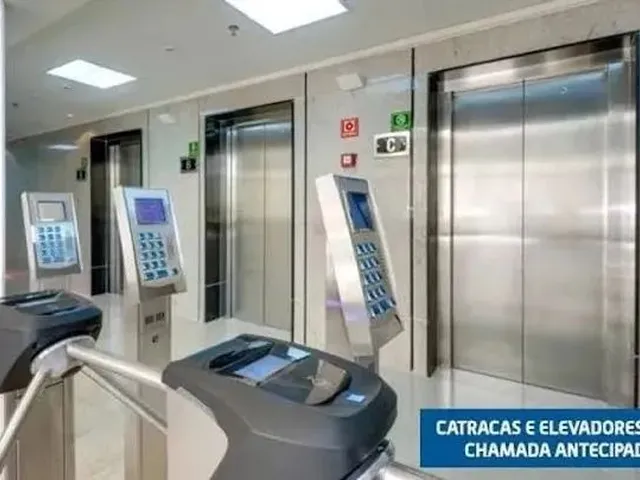Imagem 2: E Business/ Sala Comercila de 43 Metros / com Acabamento e Proneto de Iluminação