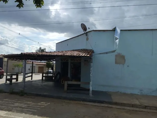 Imagem 2: Vendo 2 Salas Comerciais com 2 Kitnets, Sendo 1 Quarto , Sala , Banheiro, Área De