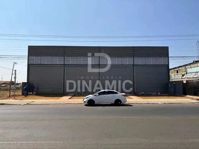 Imagem: Locação de Galpões Comerciais 300M Cada