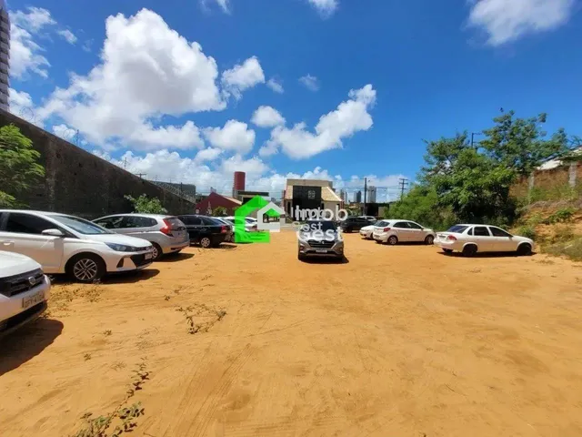 Imagem: Terreno À Venda em Candelária - Natal/Rn