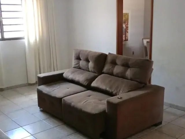 Imagem 2: Uma Casa com Um Barracao Jardim Petropolis Casa de Rua com 3 Quarto(S) e 1 Banheiro(S) À