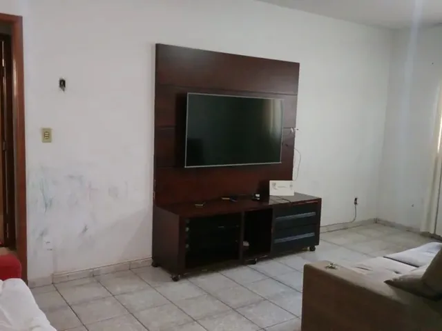 Imagem 3: Uma Casa com Um Barracao Jardim Petropolis Casa de Rua com 3 Quarto(S) e 1 Banheiro(S) À