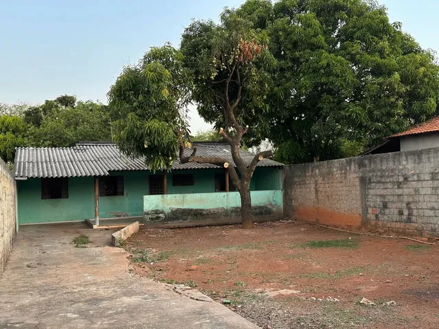 Imagem 5: Vende-Se Lote Grande , com Uma Casa Que Precisa de Reforma , no Fundo