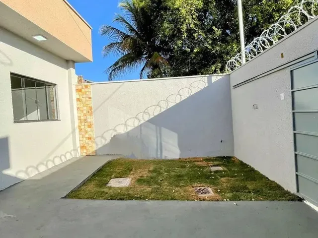 Imagem: Casa com 03 Quartos no Jd. Das Oliveiras