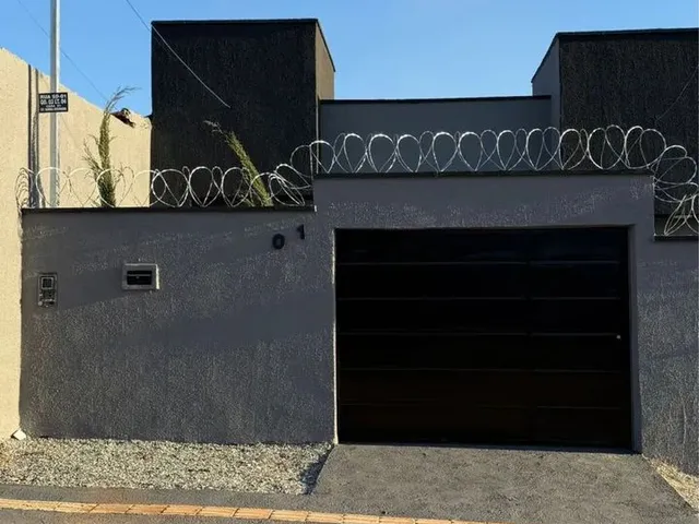 Imagem: Casa 2/4 com Suíte e Garagem Serra Dourada