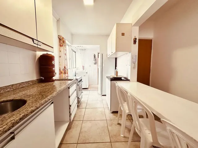 Imagem 6: Vendo Apartamento 2Q no Edifício Itajaí Apartamento com 2 Quarto(S) e 2 Banheiro(S) À