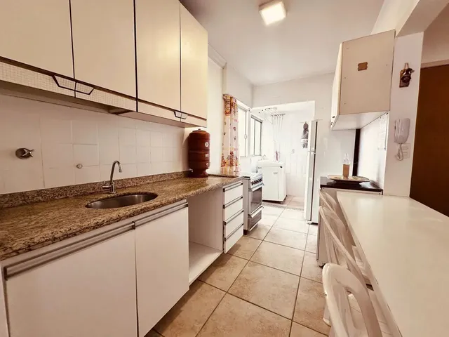 Imagem 8: Vendo Apartamento 2Q no Edifício Itajaí Apartamento com 2 Quarto(S) e 2 Banheiro(S) À