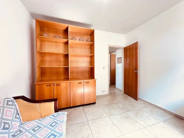 Imagem 2: Vendo Apartamento 2Q no Edifício Itajaí Apartamento com 2 Quarto(S) e 2 Banheiro(S) À
