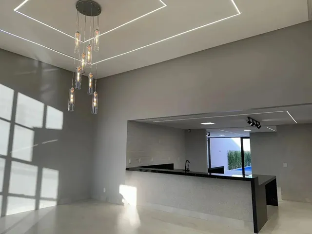 Imagem 9: Térrea para Venda Possui 224 Metros Quadrados com 4 Quartos em Vila Rosa - Goiânia - Go