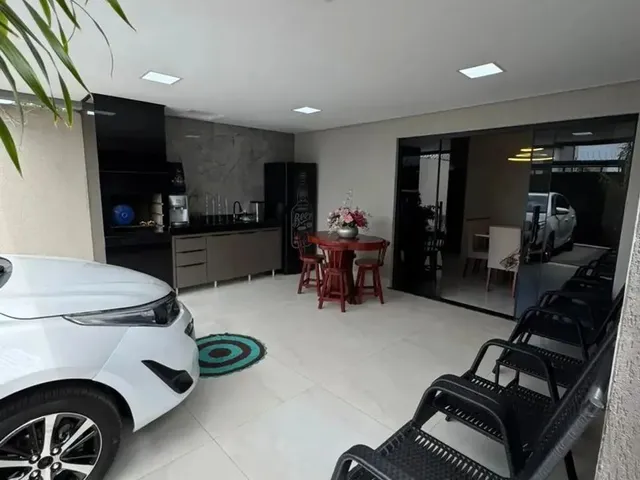 Imagem 9: Casa Semimobiliada a Venda na Quadra 409 Sul com Três Quartos Sendo Uma Suíte e Área