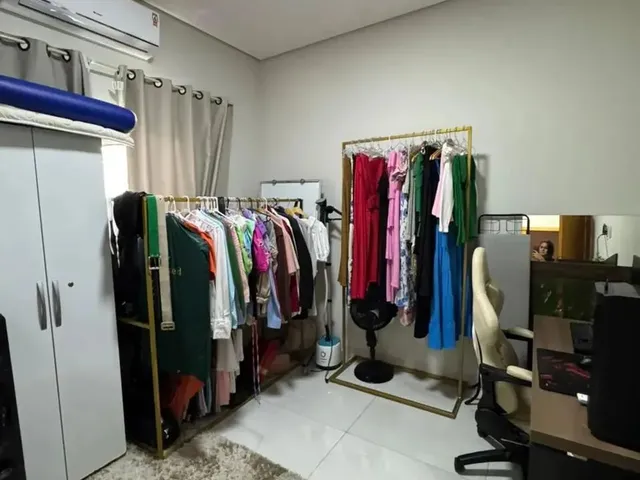 Imagem 10: Casa Semimobiliada a Venda na Quadra 409 Sul com Três Quartos Sendo Uma Suíte e Área