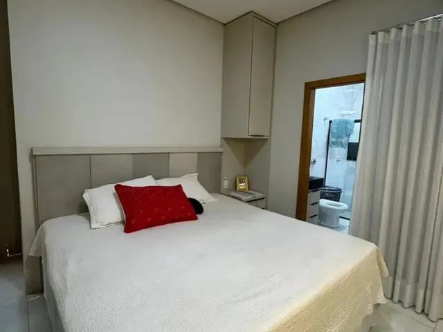 Imagem 11: Casa Semimobiliada a Venda na Quadra 409 Sul com Três Quartos Sendo Uma Suíte e Área