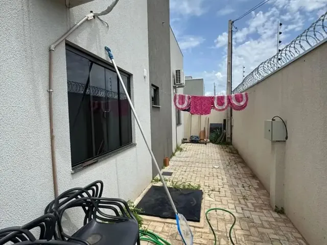 Imagem 16: Casa Semimobiliada a Venda na Quadra 409 Sul com Três Quartos Sendo Uma Suíte e Área