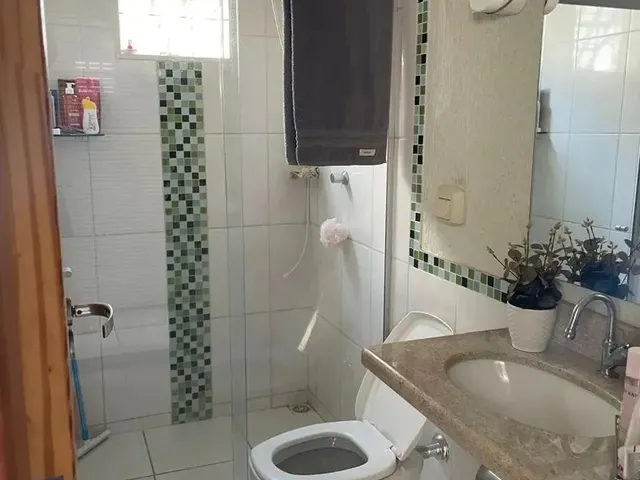 Imagem 4: Casa À Venda em Rio Verde com Espaço Amplo, 3 Quartos, Armários e Quintal Espaçoso