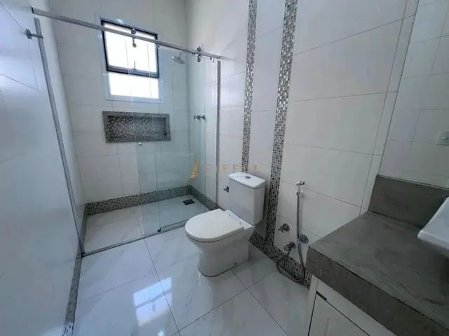 Imagem 6: Casa À Venda e para Alugar em Sorocaba, Condomínio Sunset, com 3 Suítes, com 352 M²