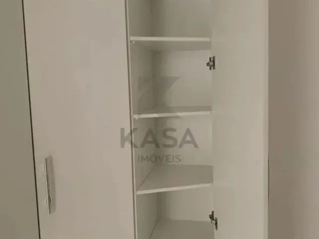 Imagem 11: Apartamento 02 Dormitórios Semimobiliado..