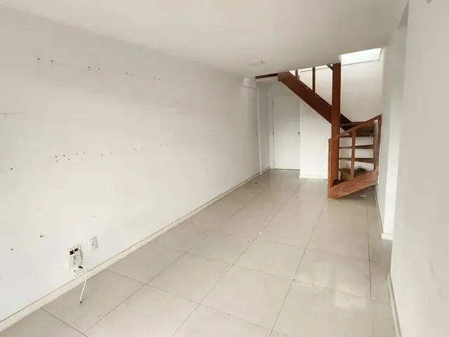 Imagem 11: Imóvel para Aluguel com 168 Metros Quadrados com 3 Quartos em Anil - Rio de Janeiro - Rj