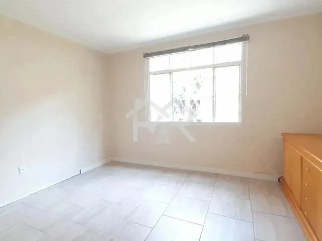 Imagem 7: Apartamento de 2 Dormitórios para Alugar no Bairro Moinhos de Vento, em Porto Alegre