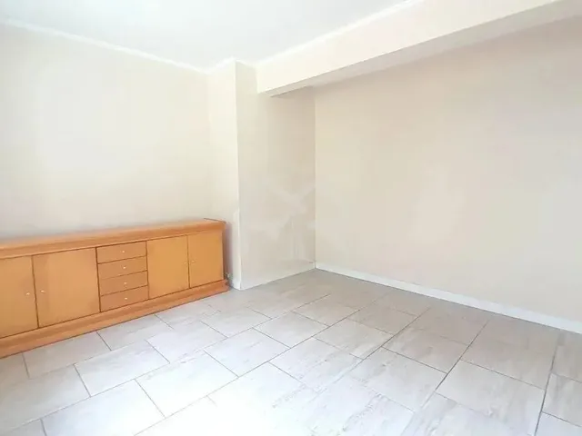 Imagem 14: Apartamento de 2 Dormitórios para Alugar no Bairro Moinhos de Vento, em Porto Alegre