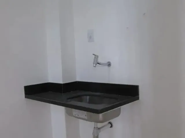 Imagem 8: Imóvel para Aluguel Possui 50 Metros Quadrados com 2 Quartos em Centro - Rio de Janeiro