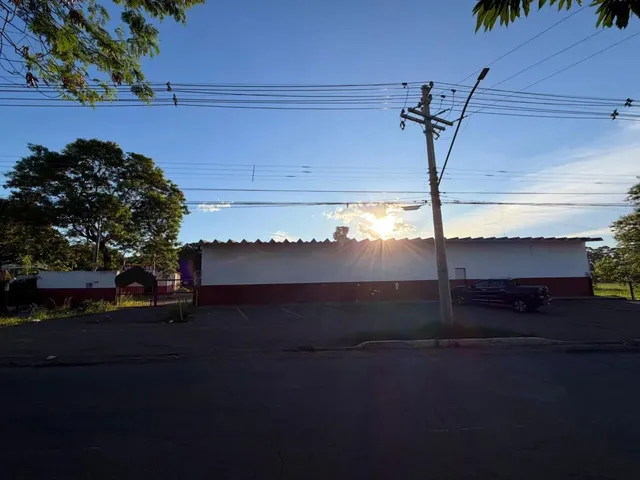 Imagem: Área Comercial de 4.034M2 com Galpão no