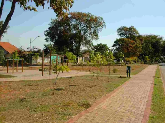 Imagem: O terreno possui 594m² de Área e está localizado em