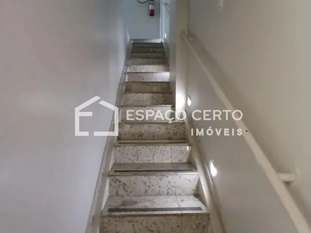 Imagem 9: Galeria Casablanca - Sala 01 B