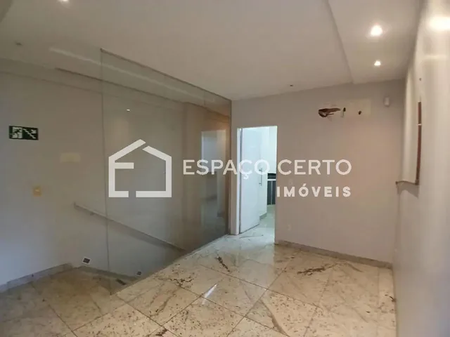 Imagem 3: Galeria Casablanca - Sala 01 B