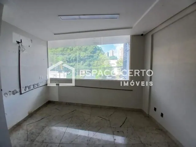 Imagem 15: Galeria Casablanca - Sala 01 B