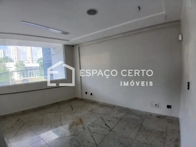 Imagem 11: Galeria Casablanca - Sala 01 B