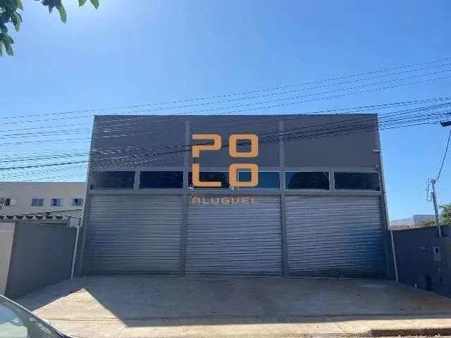 Imagem: O depósito possui 4 Vagas na garagem, 320m² de Área e