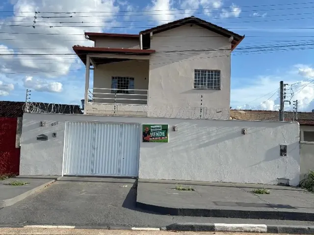 Imagem: Casa de Dois Pisos no Bairro dos Estados