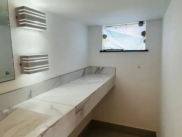 Imagem 12: Imperdível! Casa Duplex Projetada no Bairro Paraviana - Conforto e Sofisticação