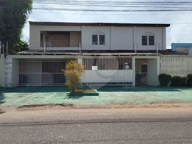 Imagem: Casa com 5 Quartos À Venda em São Francisco