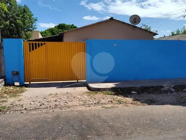 Imagem: Casa com 2 Quartos À Venda em Aeroporto