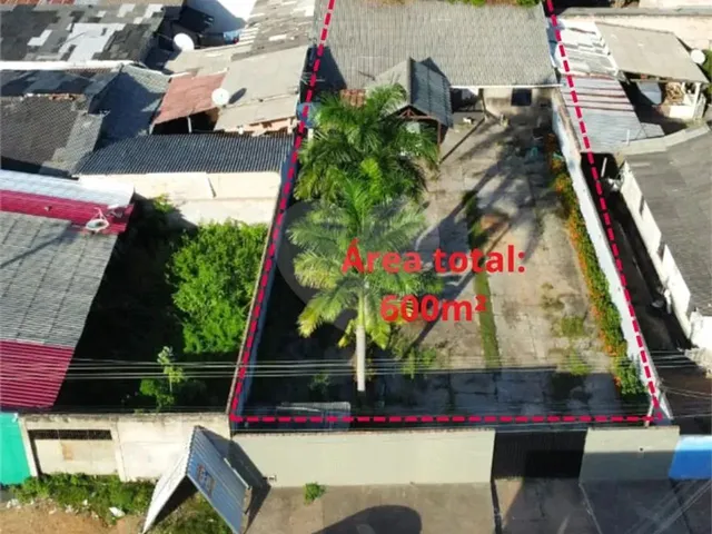Imagem: Casa com 3 Quartos À Venda em Liberdade