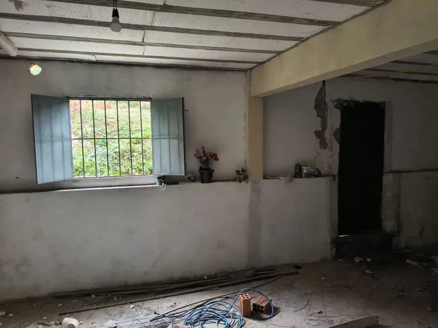 Imagem 5: Terreno 128 M² com Construção Iniciada