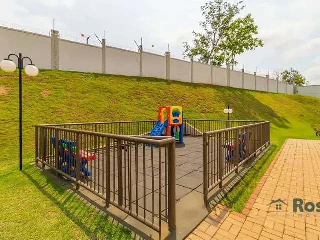 Imagem 2: Apartamento À Venda com 2 Quartos, Armários Planejados no Condomínio Chapada da Costa