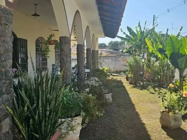Imagem 1: Casa com Terreno Grande, Quilombo, Cuiabá