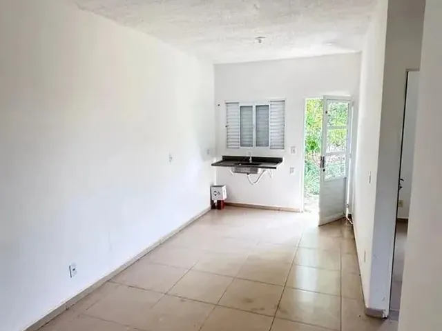 Imagem 2: Imóvel Bairro Pedra 90 - Porcelanato - 180Mts Área - 199Mil - Apta Financiamento