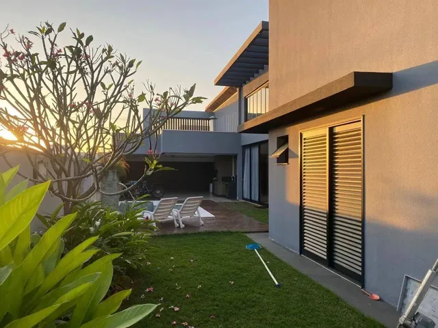 Imagem 2: Casa Térrea no Florais do Valle Tres Suites Sendo Uma Master